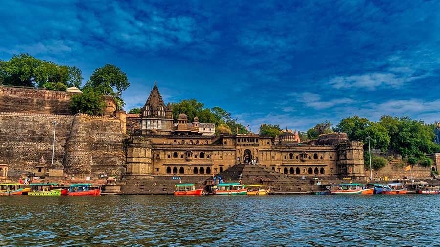 Maheshwar Fort